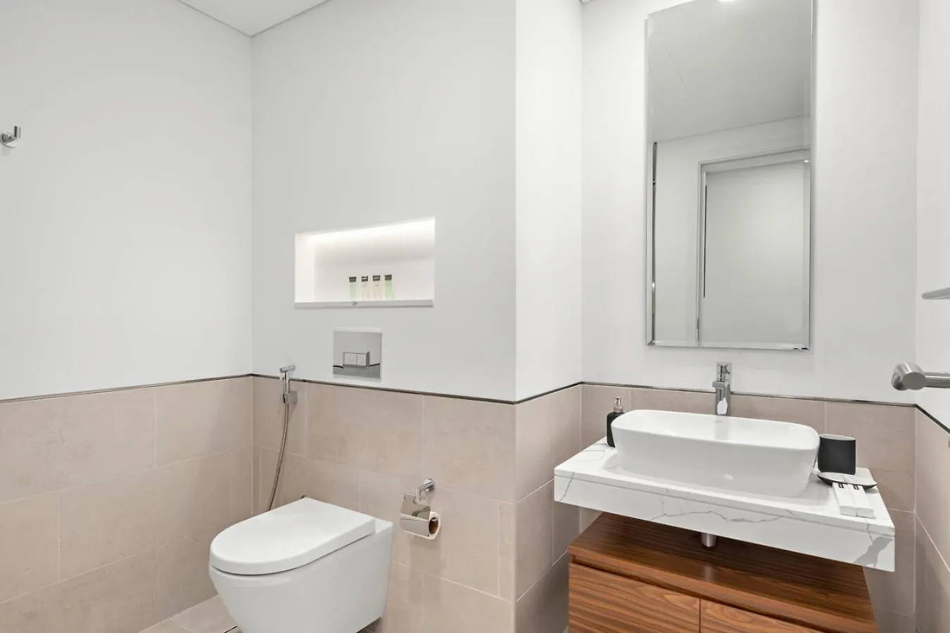 Stonetree - Furnished 1Br In Madinat Jumeirah Dubai Apartment